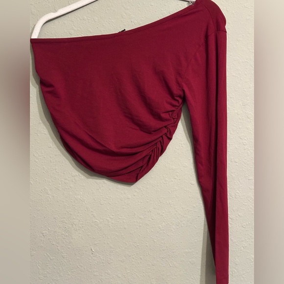 Bobi Los Angeles One Shoulder Cropped Top in Pinot - Picture 4 of 9